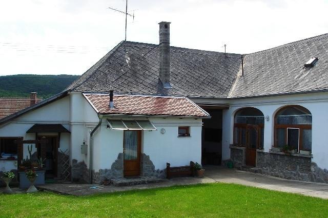 Petra Apartmanok Velem Esterno foto