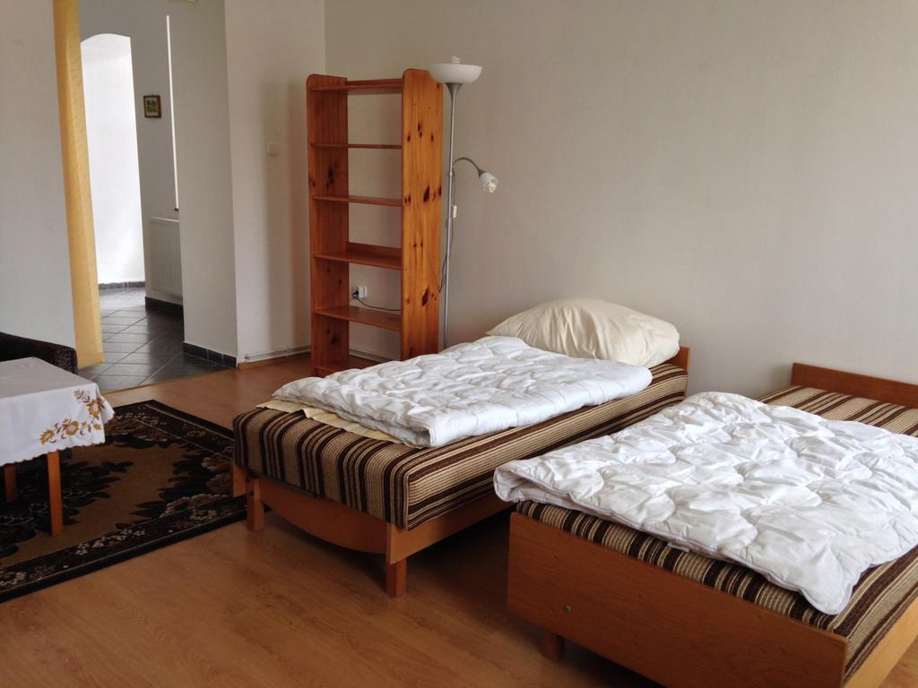 Petra Apartmanok Velem Camera foto